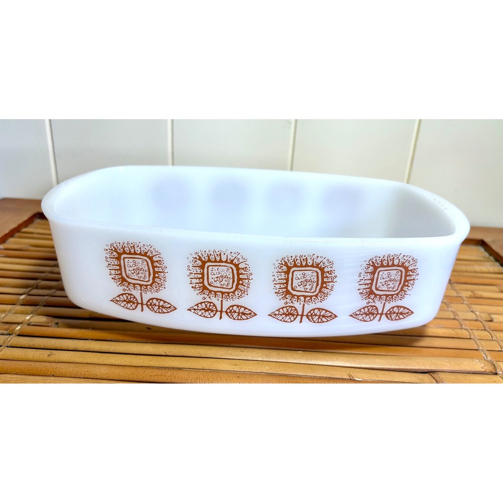 Vintage Federal Glass Milk Glass Sunflower Loaf Pan Rectangular Baking Dish - Picture 5 of 7